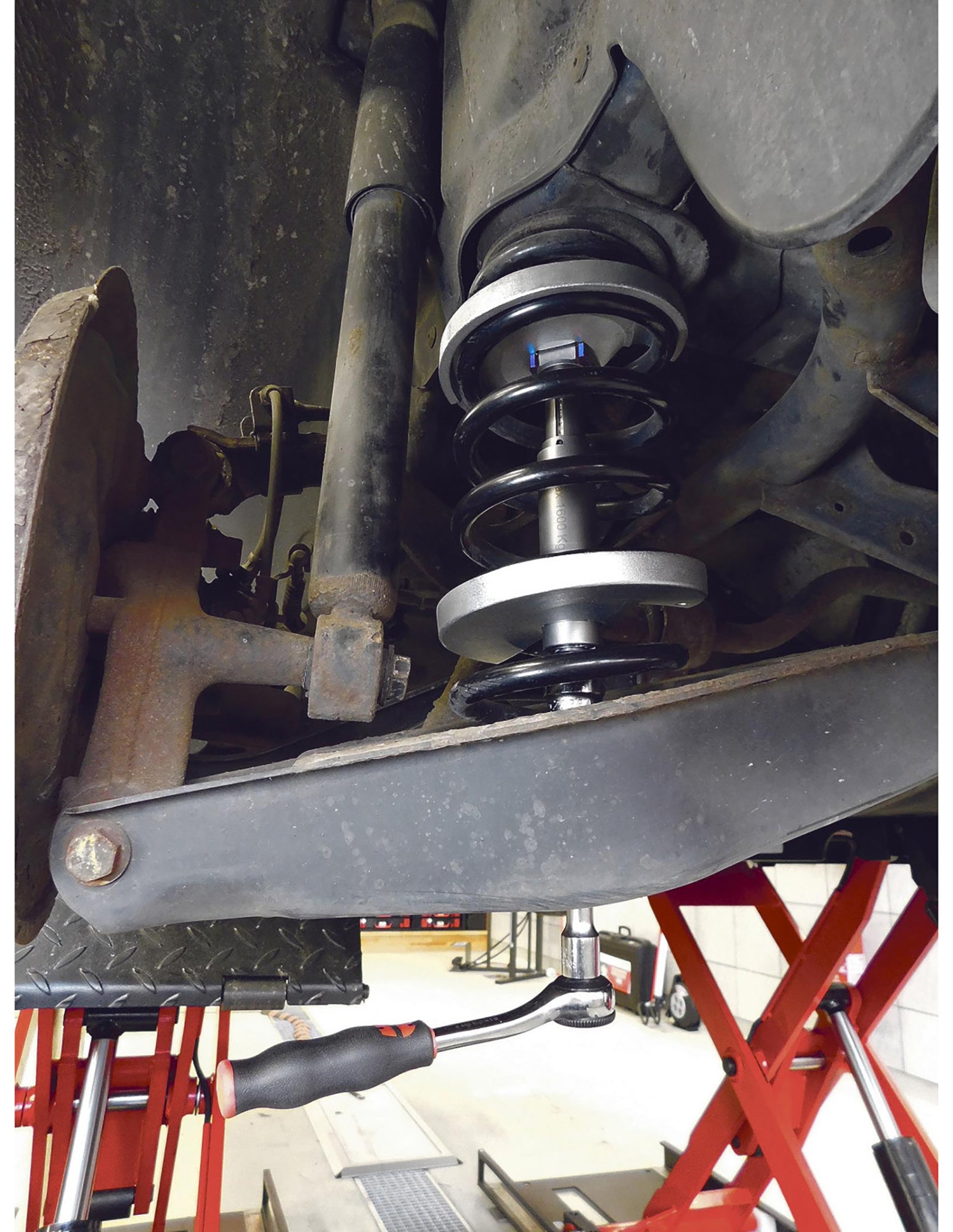 Double Wishbone Suspension Spring Compressor at Ida Barrera blog